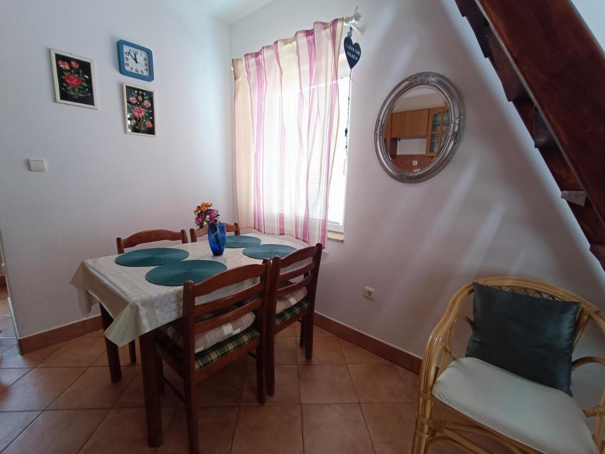 Studio Apartmani Zoric Šilo Buitenkant foto