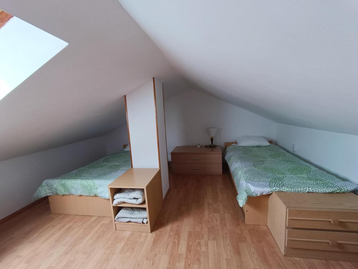 Studio Apartmani Zoric Šilo Buitenkant foto