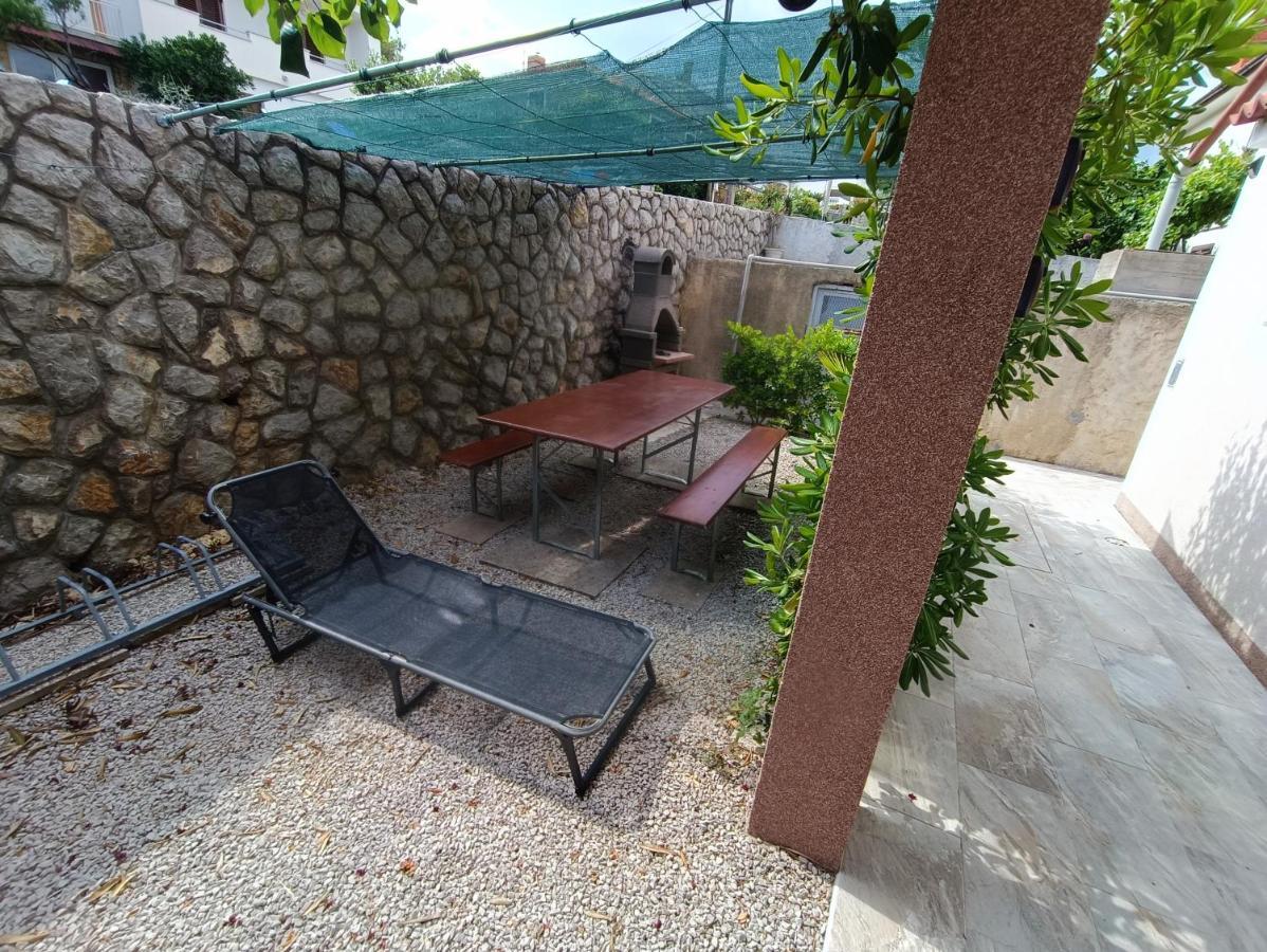 Studio Apartmani Zoric Šilo Buitenkant foto